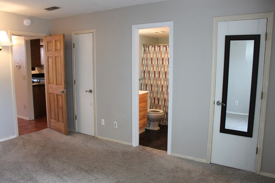 master - 24 Cherrywood Square
