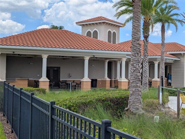 Building Photo - 16549 Mosaic Oar Dr