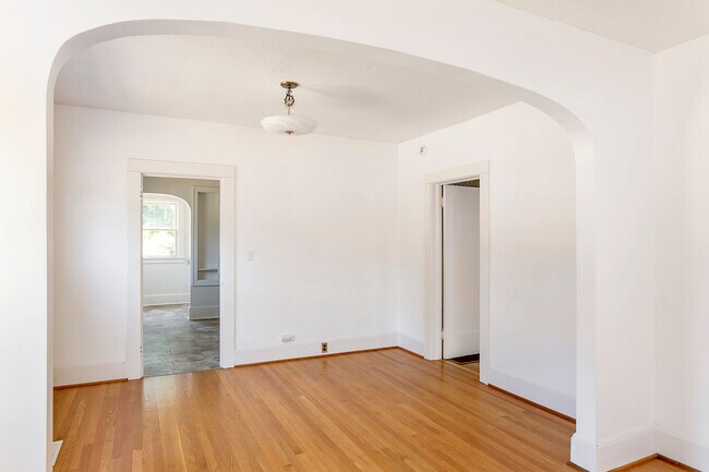 Building Photo - 4216 Southeast 37th Avenue