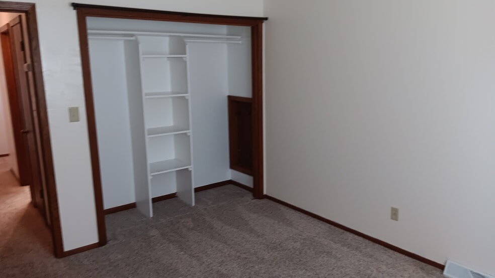 Bedroom 1 Closet - 7901 Daniel Ct