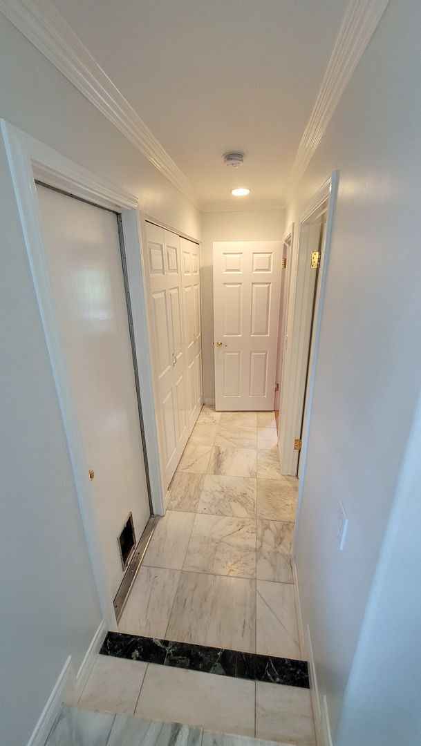 Building Photo - NOW AVAILABLE!! Gorgeous Two Story 3 Bedroom 3 Bath Perfect for Working From Home and Entertaining!