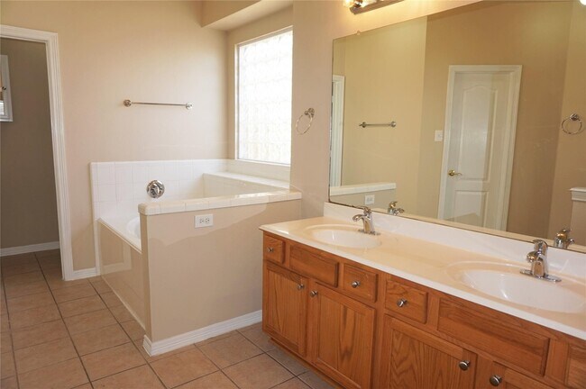 Building Photo - 23819 Sawmill Pass