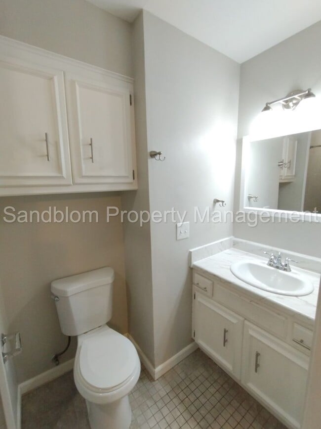 Building Photo - FOR LEASE | Mid-town Tulsa | Available Now!