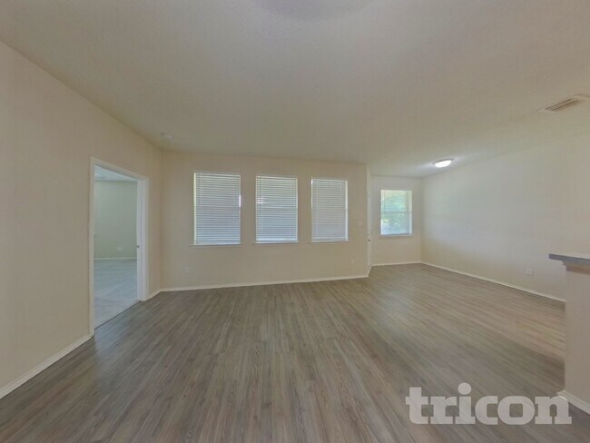 Building Photo - 6300 Downeast Dr