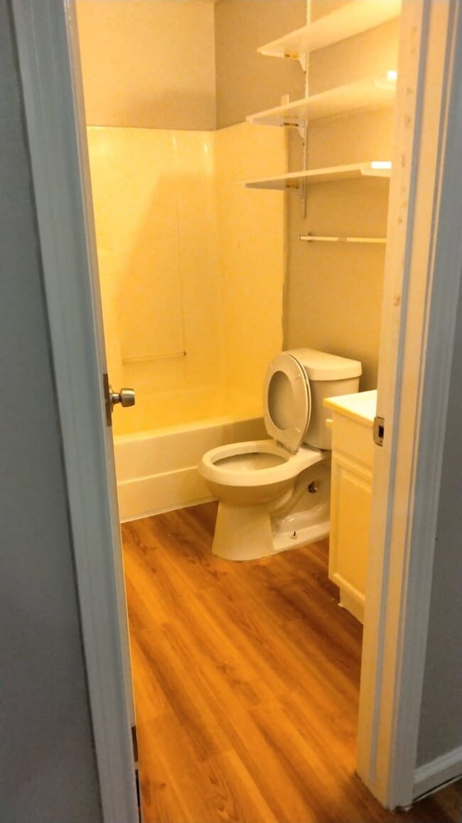 Building Photo - 40 Sunset Rdg Ln