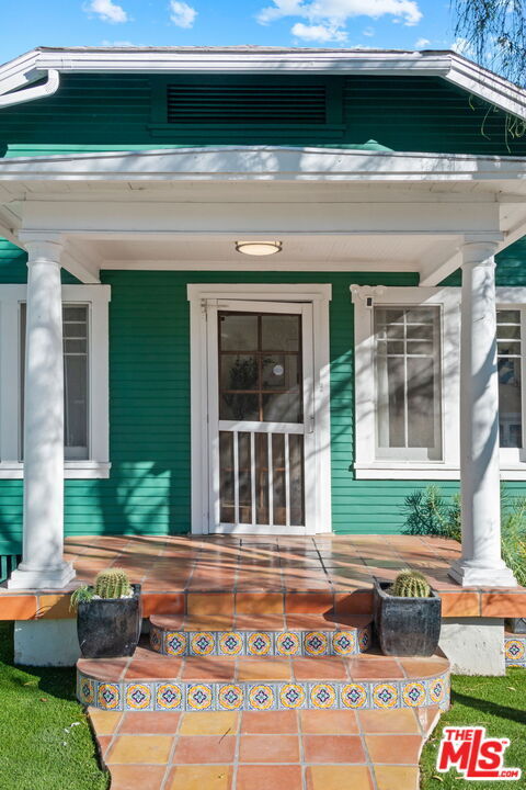 Building Photo - 1224 N Ogden Dr