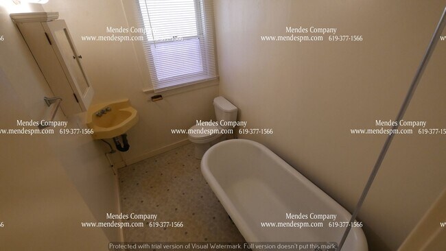 Building Photo - 1556 Second Avenue-1