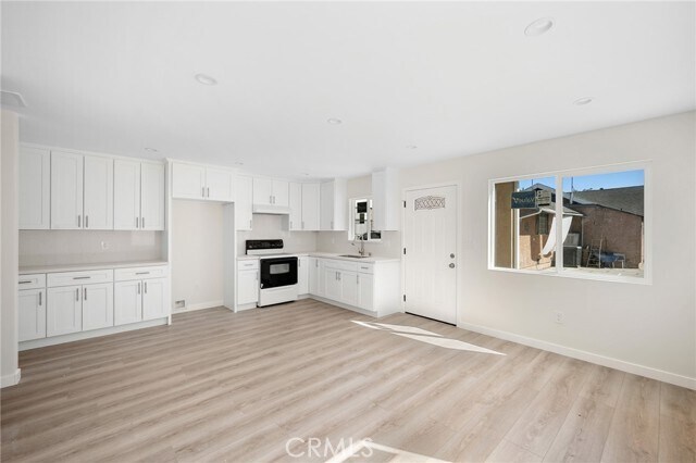 Building Photo - 631 W California Ave