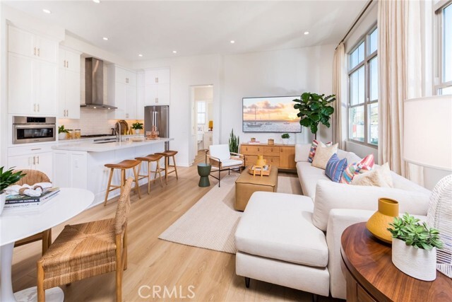 Building Photo - 126 Sunnyside