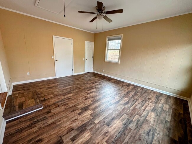 Building Photo - 11 Cooks Rd