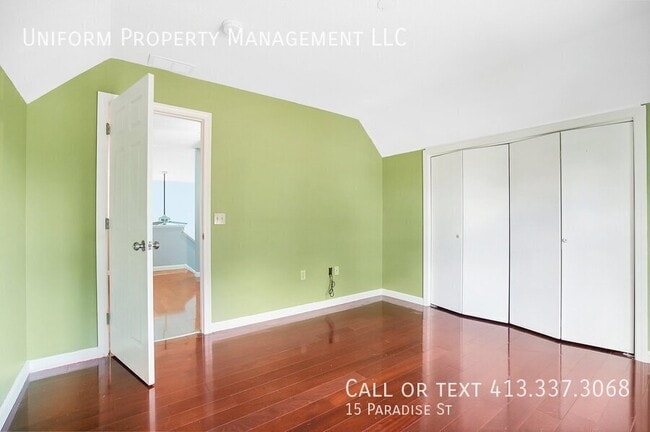 Building Photo - 15 Paradise St