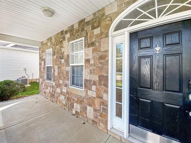 Building Photo - SWEET HOMES 5