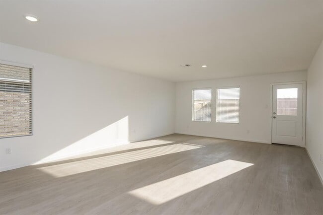 Building Photo - 9612 NW 125th St