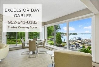 Building Photo - Spacious Main-Level Living in the Heart of Excelsior