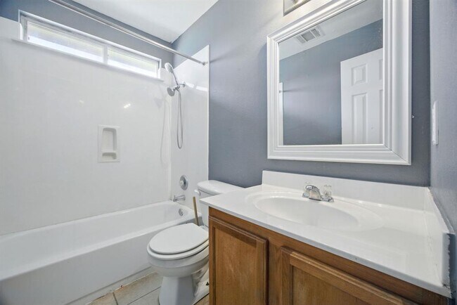 Building Photo - 12824 Basketflower Cove