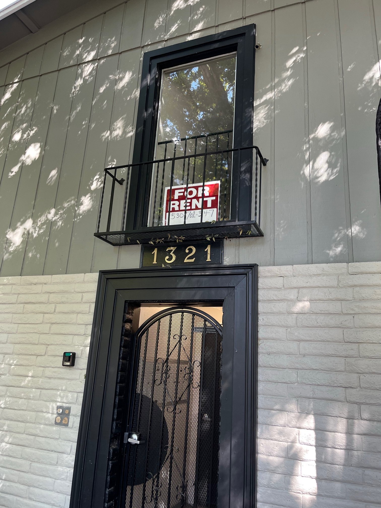 Building Photo - 1321 E St