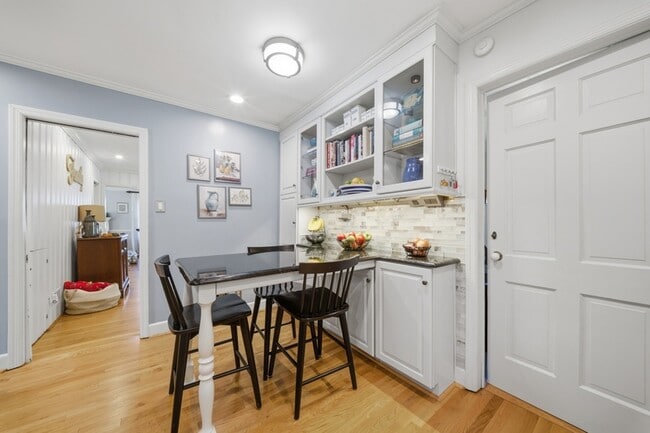 Building Photo - 1402 Trouville Ave