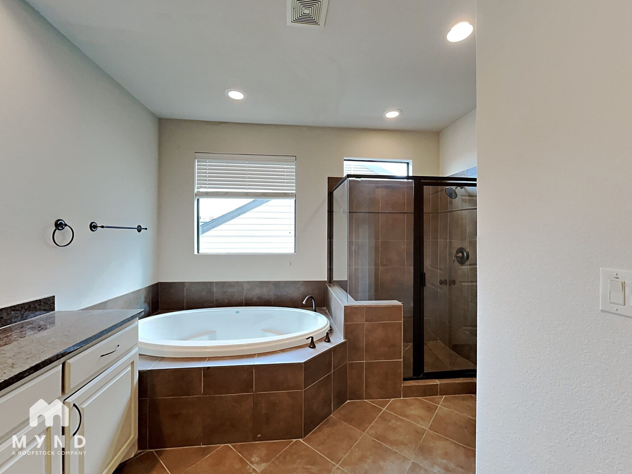 Building Photo - 7404 Coronado Way