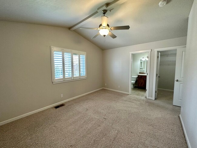 Building Photo - LARGE SINGLE FAMILY HOME ON CORNWALL (RPM#220)