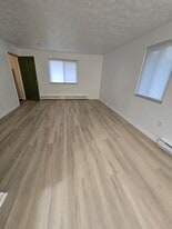 Building Photo - 665 Cherry Hill Dr