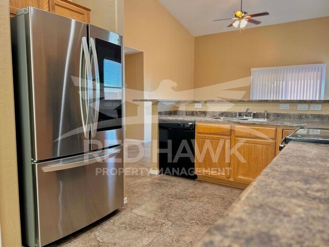 Building Photo - 4646 W Shumway Farm Rd