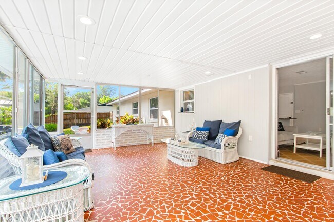 Building Photo - 14 Park Terrace Dr