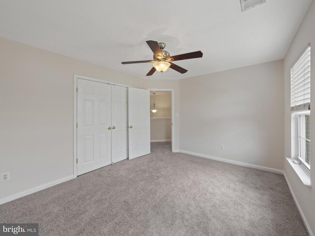 Building Photo - 43103 Lake Ridge Pl