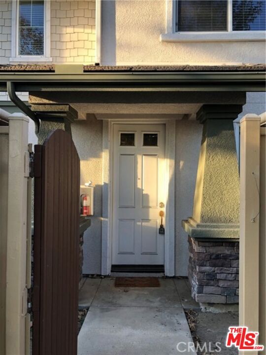 Building Photo - 9497 Jack Rabbit Dr