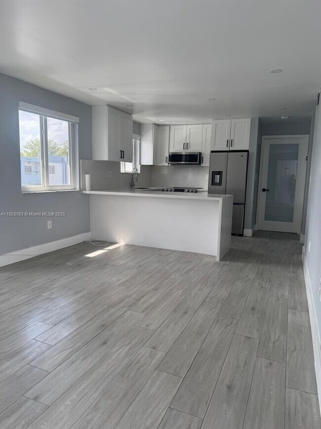 Primary Photo - 6221 SW 131st Ct
