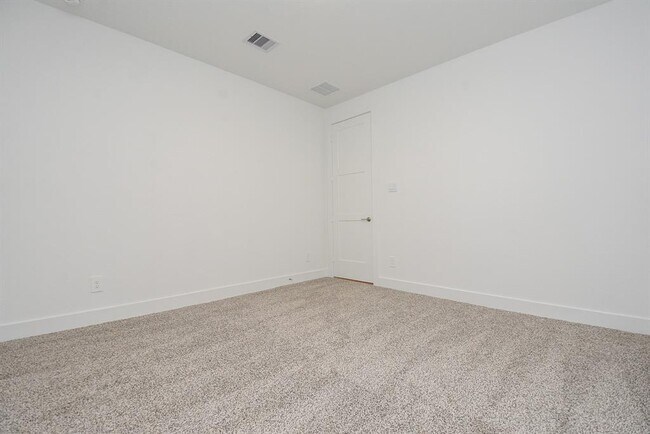 Building Photo - 14146 Savage River Ct