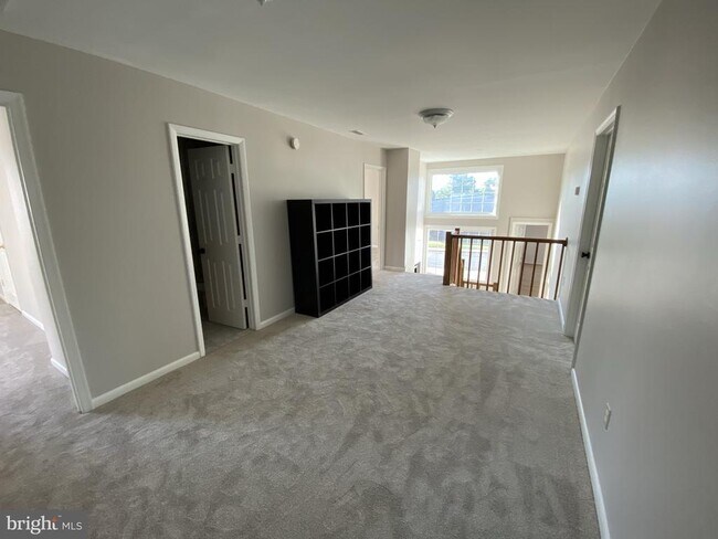 Building Photo - 1712 12th St S