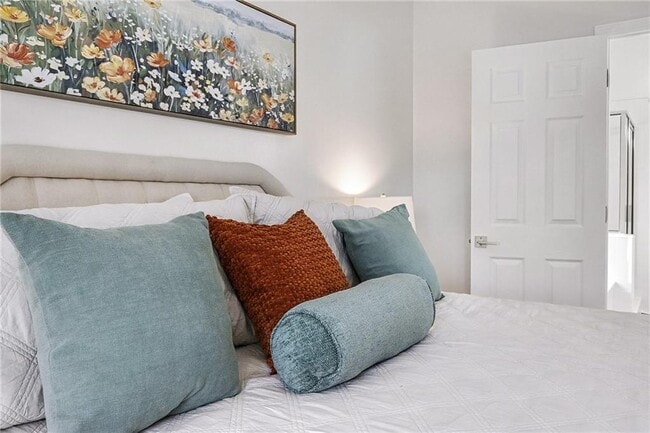 Building Photo - 241 Nacoochee Dr