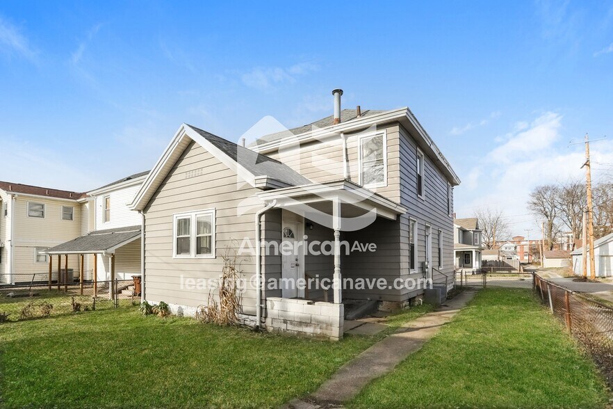 Building Photo - 653 Fairview Ave