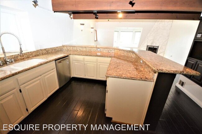 Building Photo - 3 br, 3 bath House - 300 MELROSE DRIVE