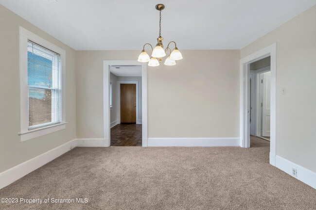 Building Photo - 517 Highland Ave