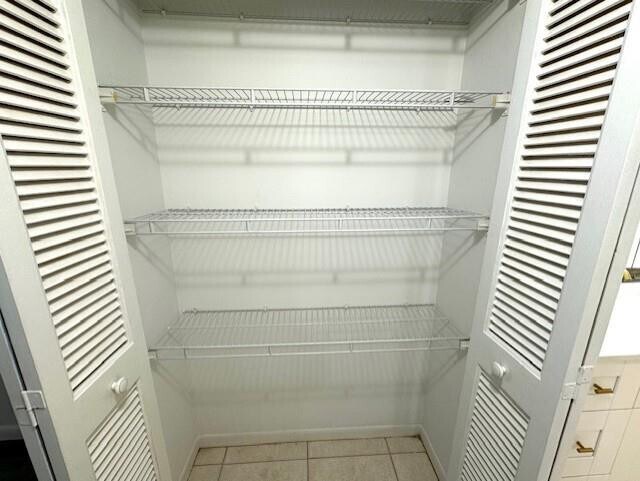 Building Photo - 10777 W Sample Rd