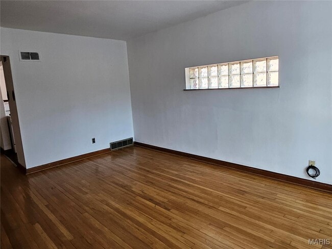 Building Photo - 5315 Jamieson Ave