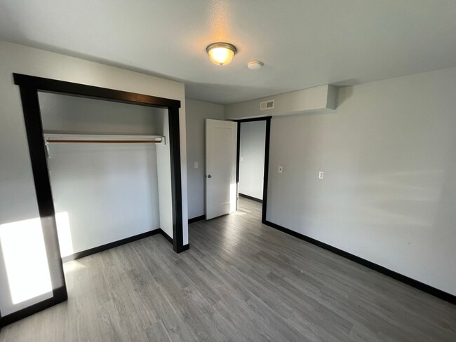 Building Photo - 2320 D Ave
