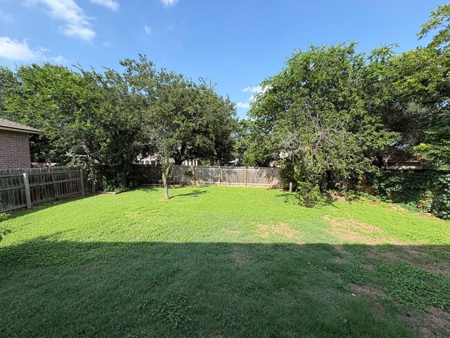 Building Photo - 8332 Montoya Cir