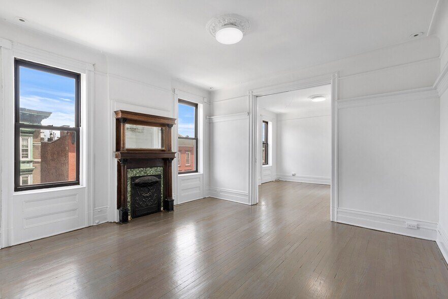 Building Photo - 251 10th St