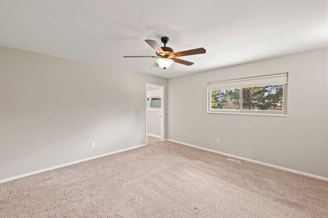 Building Photo - Great 4 Bedroom D20 Rockrimmon Home