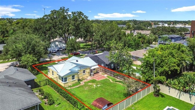 Building Photo - 1450 Cavendish Rd