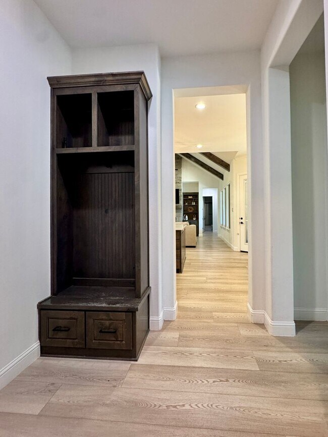 Building Photo - Reata Ranch Home - Peaster ISD