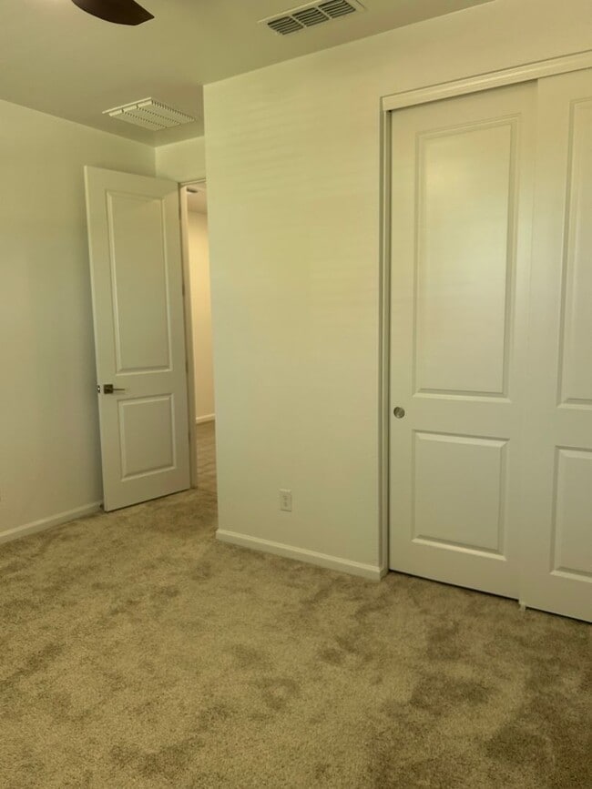 Building Photo - Single story 4bedroom home in North Copper Canyon
