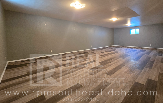 Building Photo - Spacious & Updated 4 Bedroom, 3 Bathroom Twin Home in Ammon (Idaho Falls) for Rent by Real Proper...