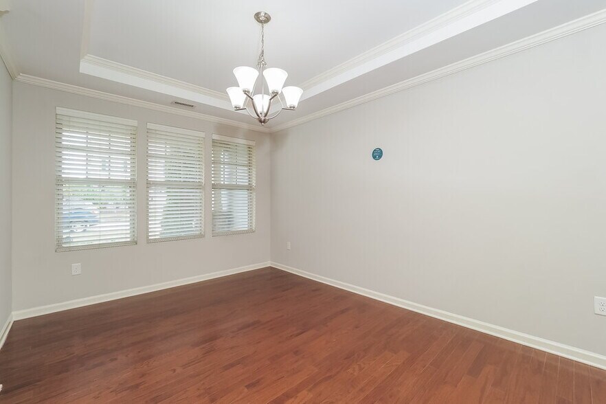 Building Photo - 101 Outwater Ridge Dr