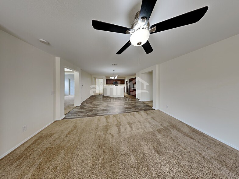 Building Photo - 3631 E Foxtrotter Rd