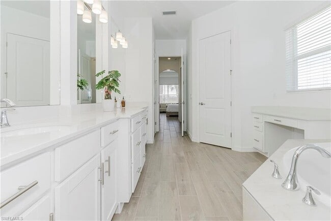 Building Photo - 5414 Espada Ct