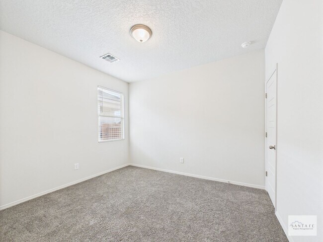 Building Photo - Brand New DR Horton Home Available Now
