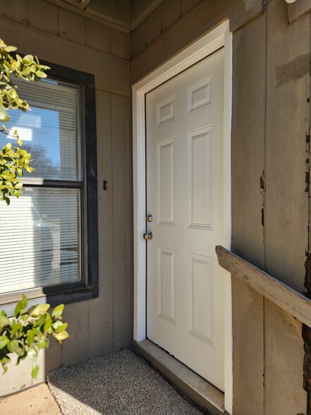 Front Entry - 7408 Avenue X